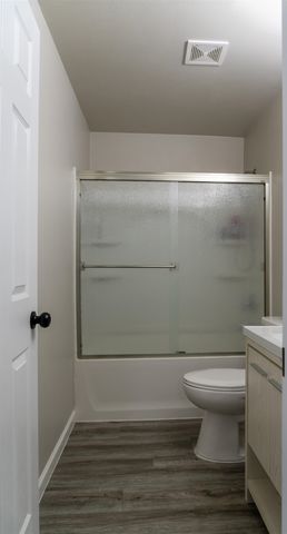 3204 15TH ST SE, Minot, ND 58701