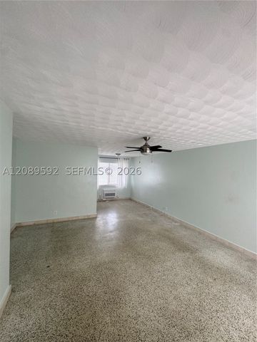 2716 NE 32nd St 5, Fort Lauderdale, FL 33306