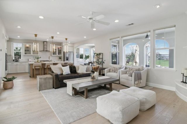 7670 Mackenzie Way, Gilroy, CA 95020