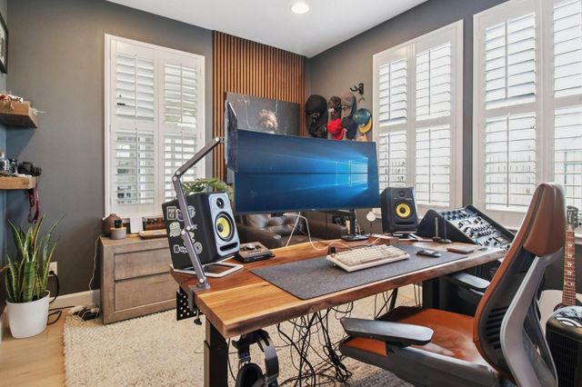 7670 Mackenzie Way, Gilroy, CA 95020