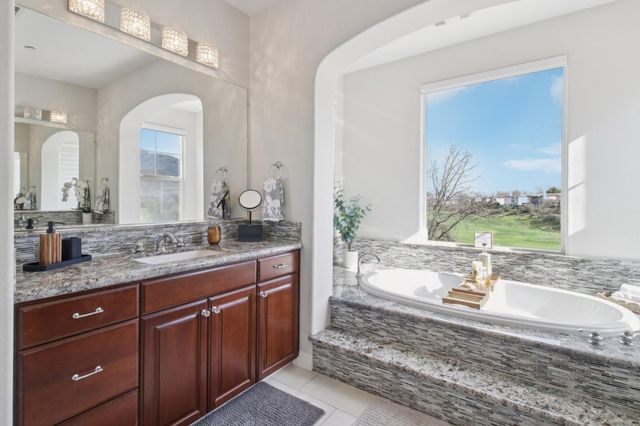 7670 Mackenzie Way, Gilroy, CA 95020