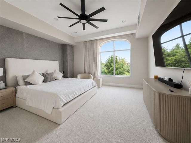 9101 Alta Drive 11, Las Vegas, NV 89145