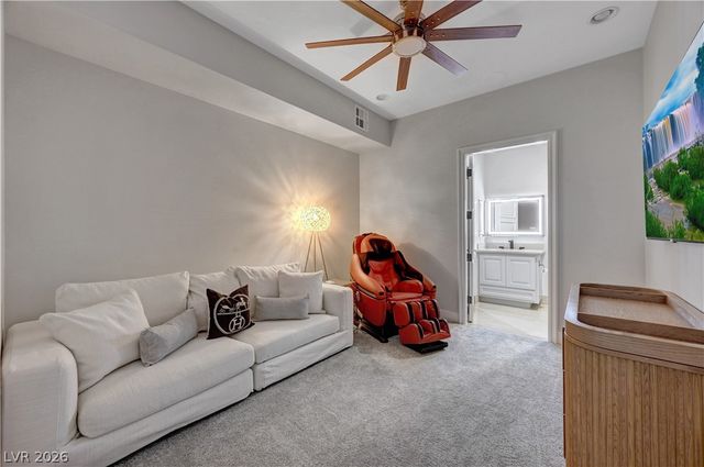 9101 Alta Drive 11, Las Vegas, NV 89145