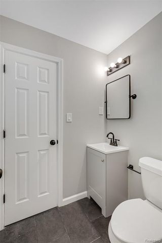 26261 La Muera Street, Farmington, MI 48334