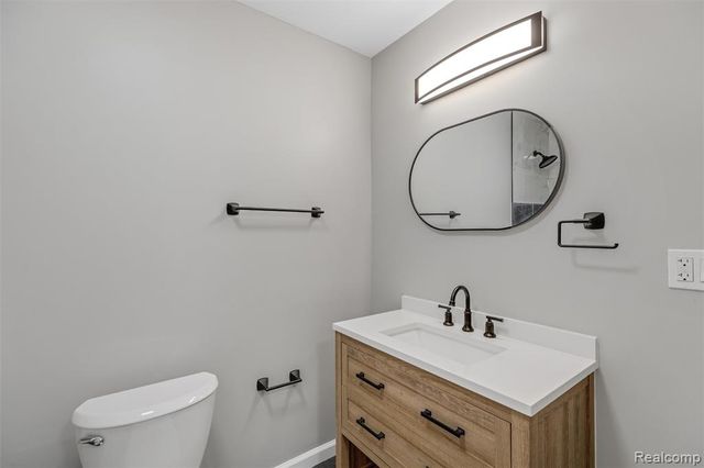 26261 La Muera Street, Farmington, MI 48334