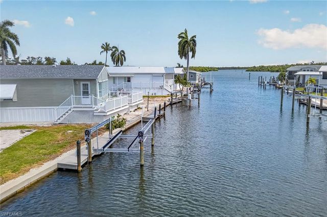 7 Galleon WAY, Fort Myers Beach, FL 33931