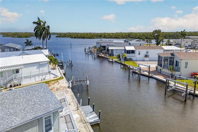 7 Galleon WAY, Fort Myers Beach, FL 33931