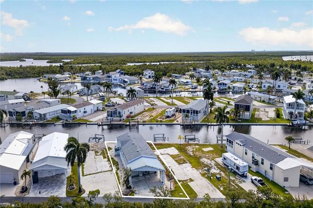 7 Galleon WAY, Fort Myers Beach, FL 33931