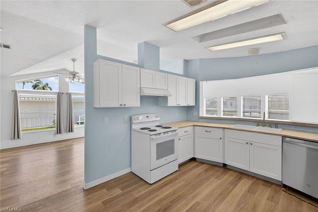 7 Galleon WAY, Fort Myers Beach, FL 33931