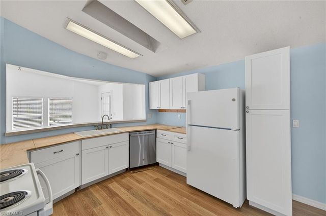 7 Galleon WAY, Fort Myers Beach, FL 33931