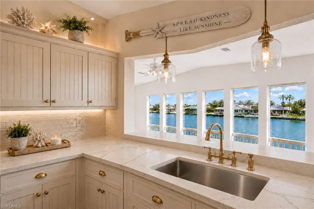 7 Galleon WAY, Fort Myers Beach, FL 33931
