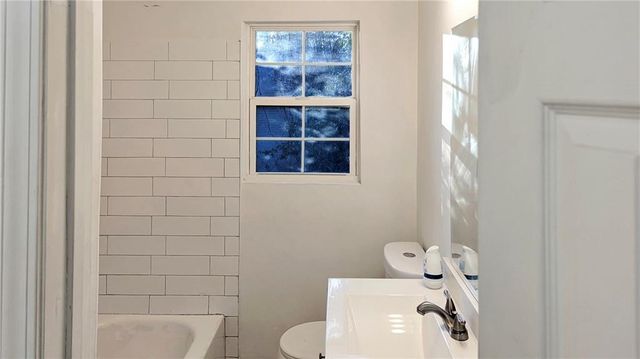 3340 Pinehill Drive, Decatur, GA 30032