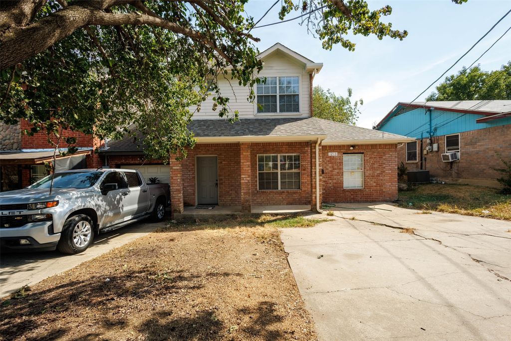1213 College Street, Grand Prairie, TX 75050 — photo 2