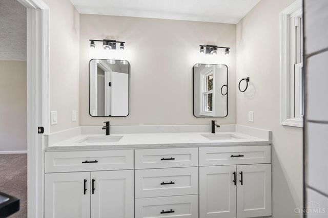 3849 Hanover Drive, Mason, OH 45040