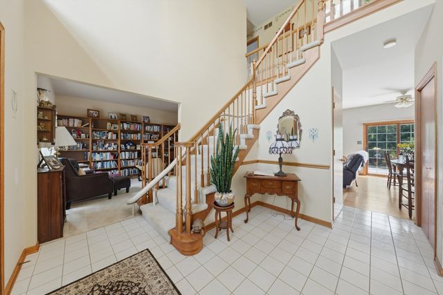 7651 Steeple Chase Drive, Frankfort, IL 60423