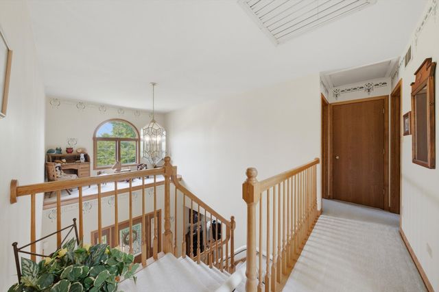 7651 Steeple Chase Drive, Frankfort, IL 60423