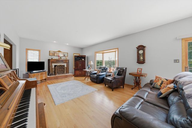 7651 Steeple Chase Drive, Frankfort, IL 60423