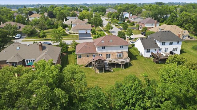 7651 Steeple Chase Drive, Frankfort, IL 60423