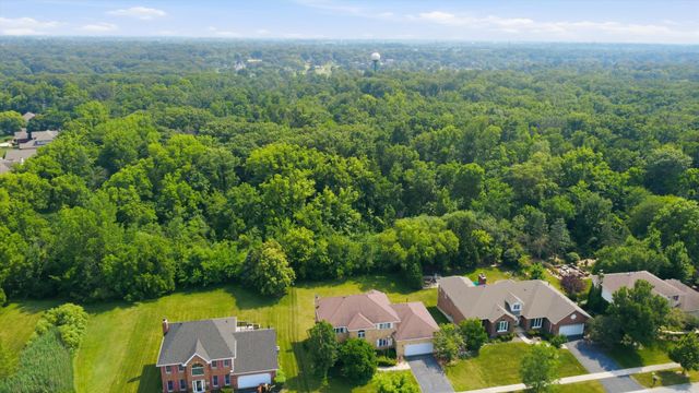 7651 Steeple Chase Drive, Frankfort, IL 60423