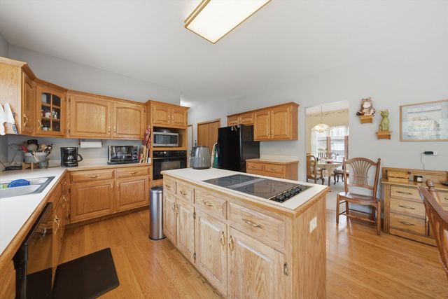 7651 Steeple Chase Drive, Frankfort, IL 60423
