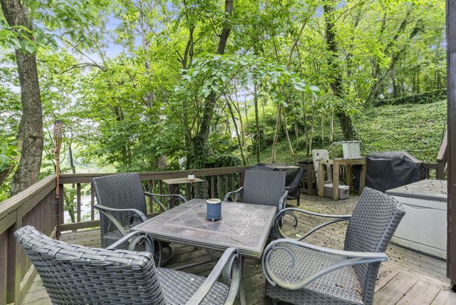 1686 Wells Landing Road, Danville, KY 40422