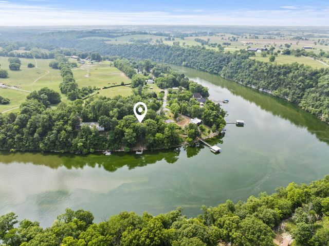 1686 Wells Landing Road, Danville, KY 40422