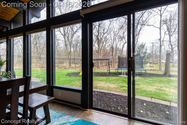 21247 Shurley Drive, Grosse Ile, MI 48138