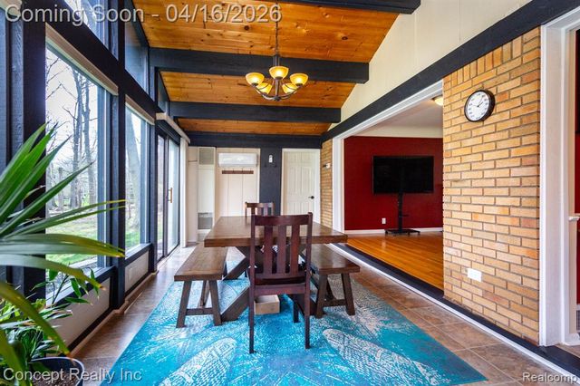 21247 Shurley Drive, Grosse Ile, MI 48138