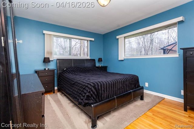 21247 Shurley Drive, Grosse Ile, MI 48138