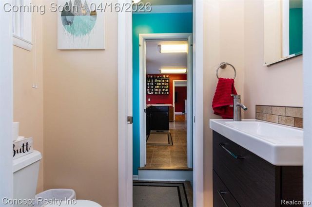 21247 Shurley Drive, Grosse Ile, MI 48138