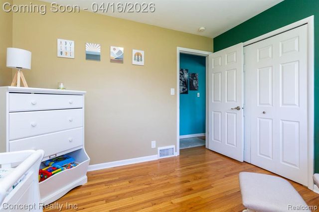 21247 Shurley Drive, Grosse Ile, MI 48138