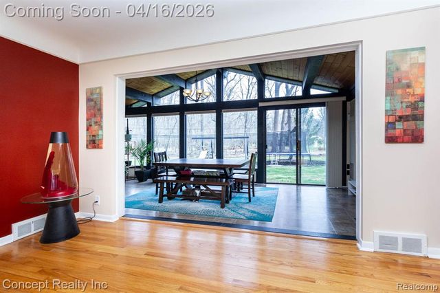 21247 Shurley Drive, Grosse Ile, MI 48138