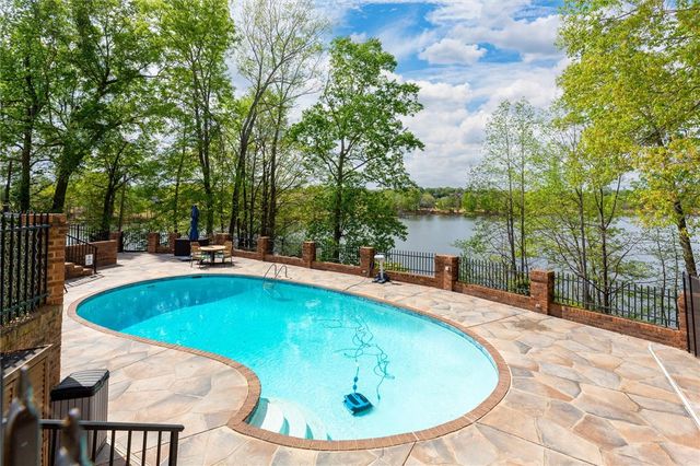 61 Fox Road, Lyman, SC 29365