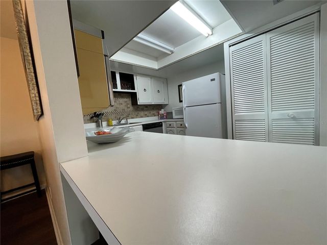 615 MIDWAY DRIVE B, Ocala, FL 34472