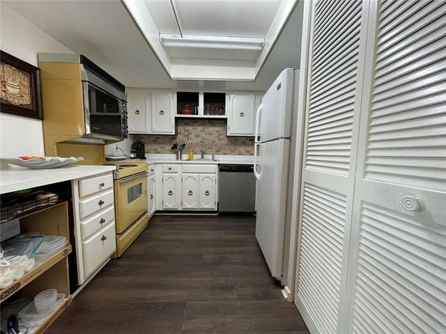 615 MIDWAY DRIVE B, Ocala, FL 34472