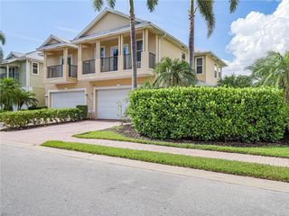 1825 Bridgepointe Circle 16, Vero Beach, FL 32967
