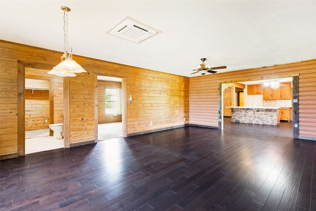 2700 Harwell Lake Road, Weatherford, TX 76088