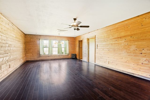 2700 Harwell Lake Road, Weatherford, TX 76088