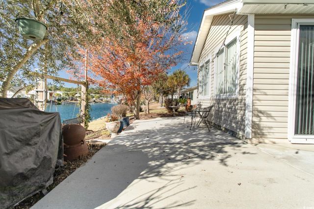 367 Vermillion Dr., Little River, SC 29566