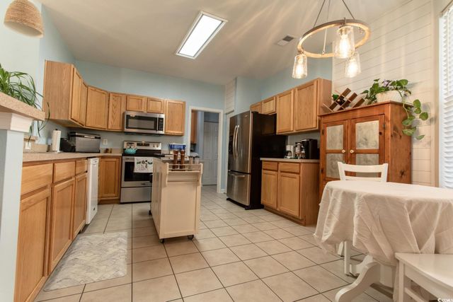 367 Vermillion Dr., Little River, SC 29566