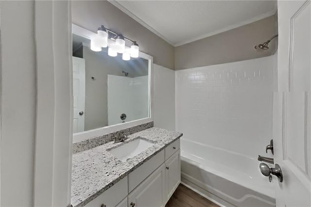 2960 Binghampton Lane, Lawrenceville, GA 30044