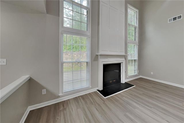 2960 Binghampton Lane, Lawrenceville, GA 30044