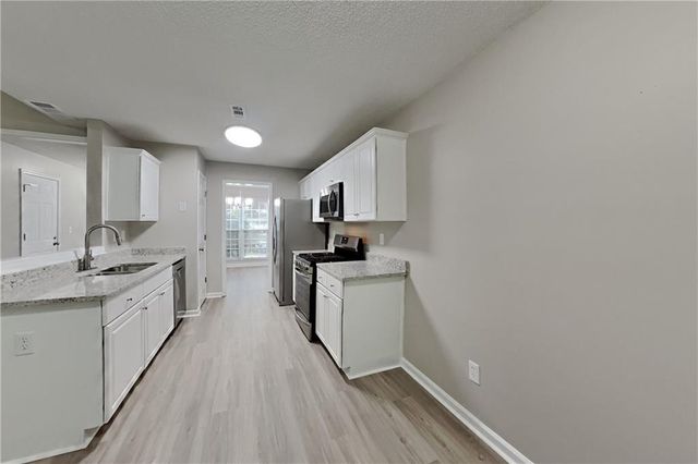 2960 Binghampton Lane, Lawrenceville, GA 30044