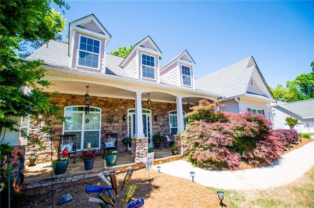 6170 Hedgestone Way, Douglasville, GA 30135