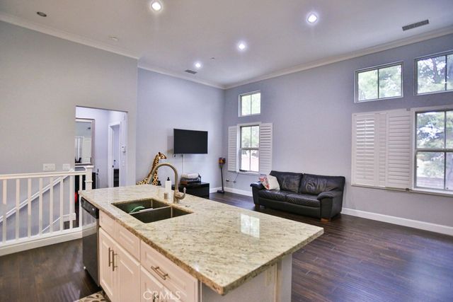 24 Coralwood, Irvine, CA 92618