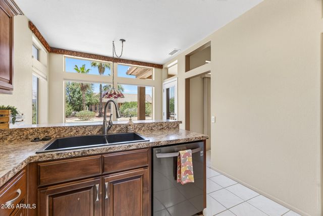 15624 W SENTINEL Drive, Sun City West, AZ 85375