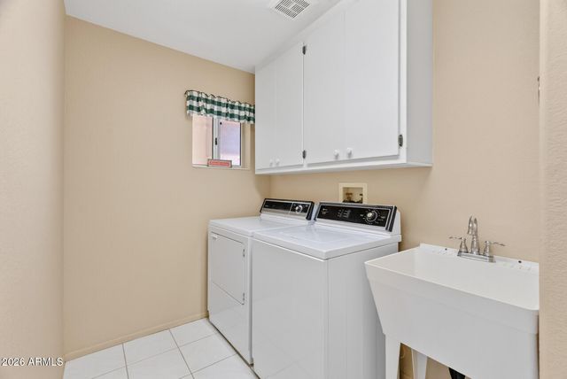 15624 W SENTINEL Drive, Sun City West, AZ 85375