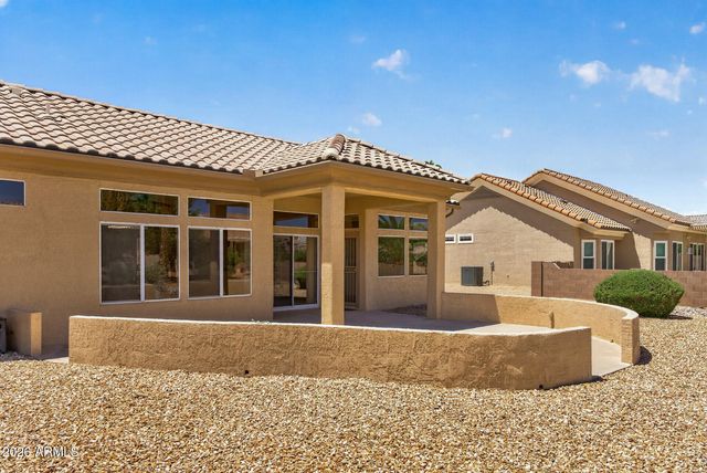 15624 W SENTINEL Drive, Sun City West, AZ 85375