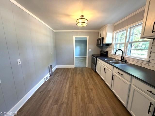 3604 Hemlock Drive, Winston-salem, NC 27105
