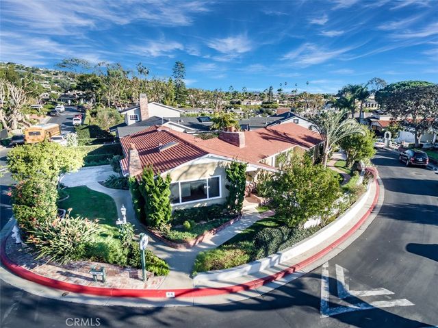 44 S La Senda Drive, Laguna Beach, CA 92651